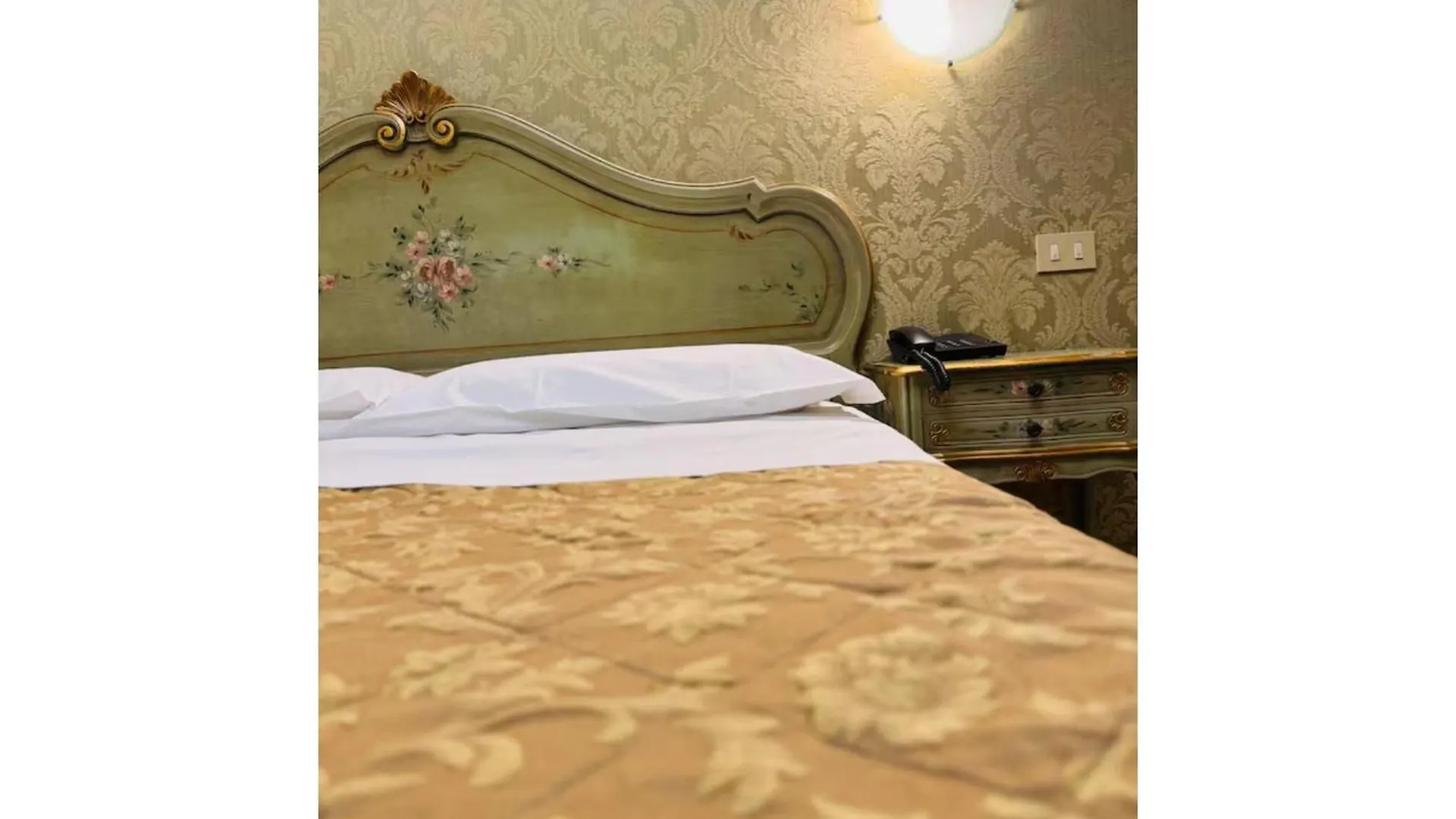 Room In Guest Room - Hotel Walter - Great Stay Venecia Pensión